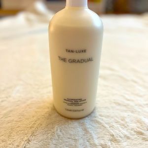 Tan-Luxe The Gradual Illuminating Gradual Tan Lotion 33fl oz.